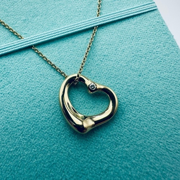 Tiffany & Co. DIAMOND 18K Gold Small Open Heart Charm Necklace with PACKAGING - Picture 3 of 9
